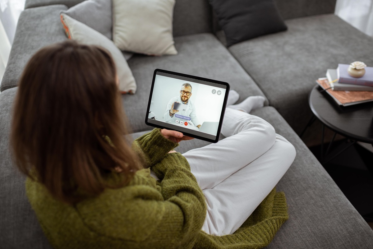 AdobeStock_308964175-web Ear direct Online - Hörgeräteversorgung